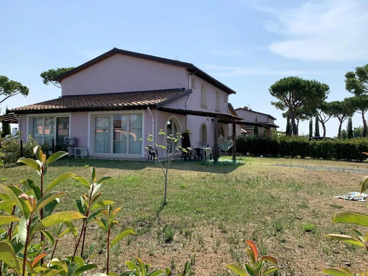 Aparthotel Fattoria Palazzeta - Pet & Family Friendly Cecina  0*, Cecina (Livorno) Włochy