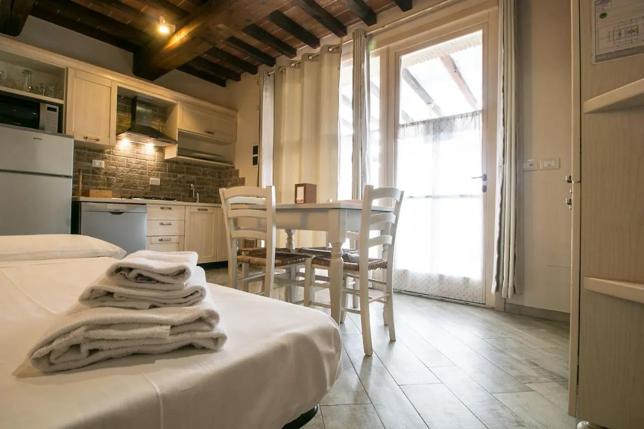 Fattoria Palazzeta - Pet & Family Friendly Aparthotel Cecina
