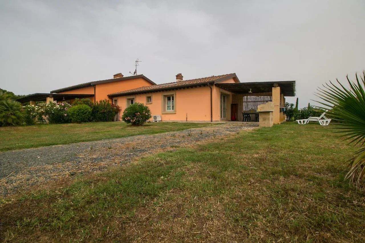 Aparthotel Fattoria Palazzeta - Pet & Family Friendly Cecina