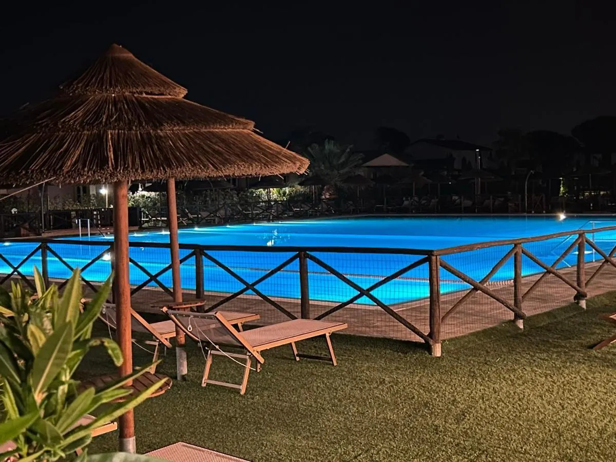 Fattoria Palazzeta - Pet & Family Friendly Aparthotel Cecina